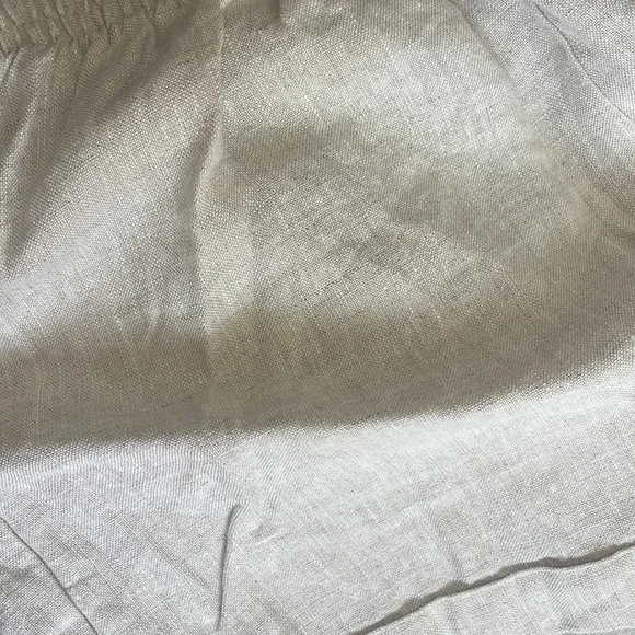 Reformation Linen shorts color oatmeal - Picture 4 of 4